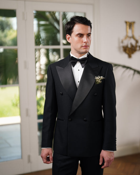 4-Button Double-Breasted Satin Peak Lapel Wedding Tuxedo